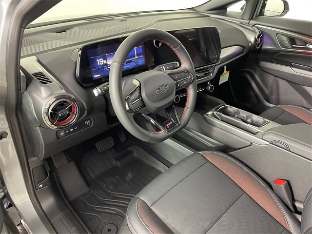 New 2026 Chevrolet Equinox EV RS image 3