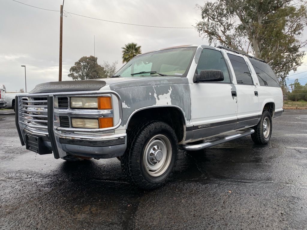 Used 1994 Chevrolet Suburban 2500 image 2