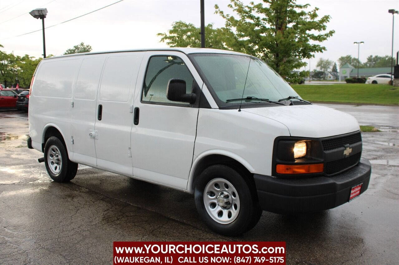 Used 2011 Chevrolet Express 1500 image 3