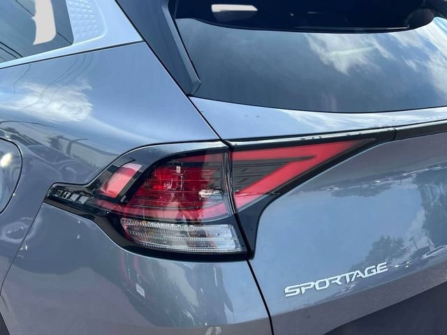 Used 2024 Kia Sportage EX AWD/4WD image 10