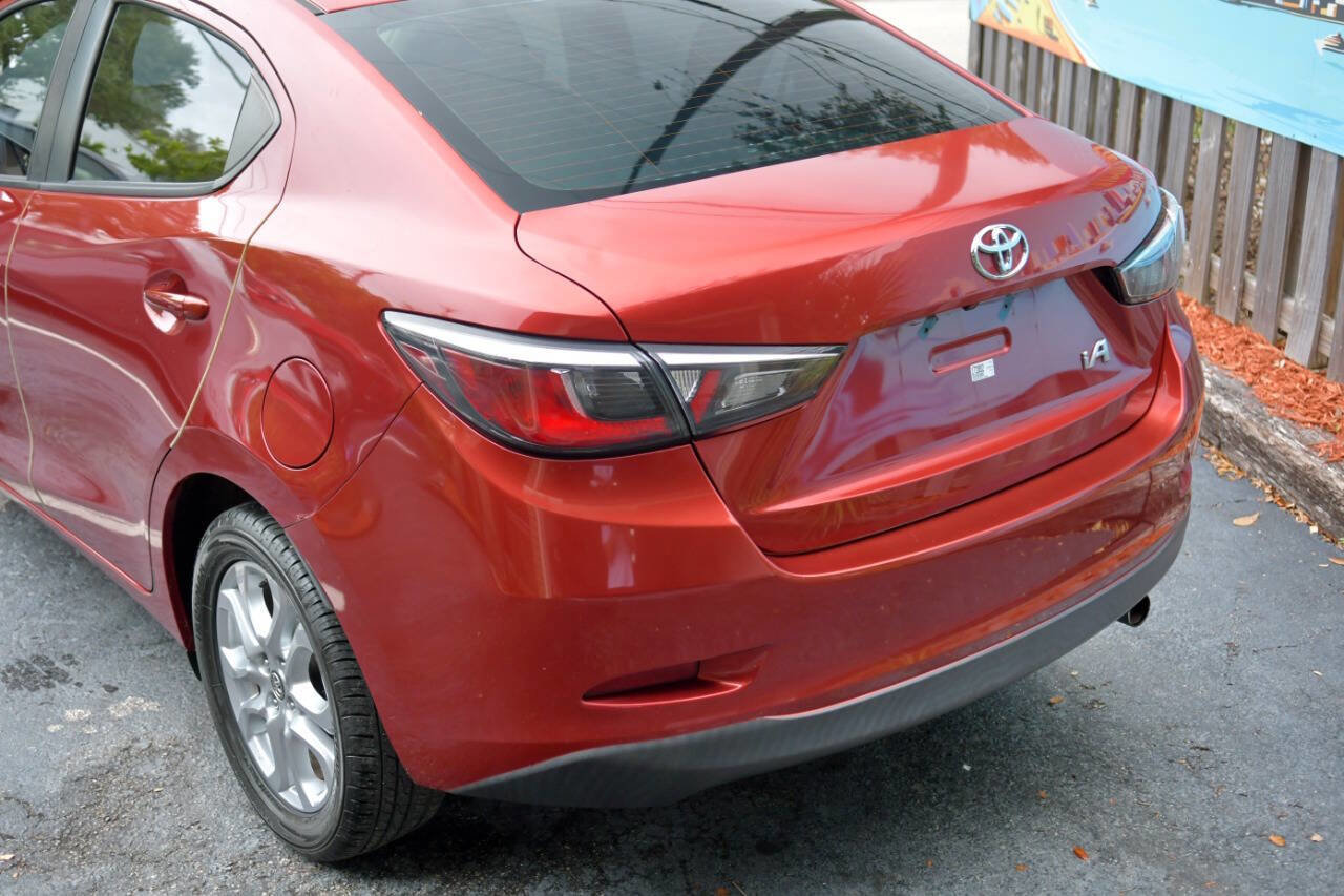 Used 2017 Toyota Yaris iA FWD image 14