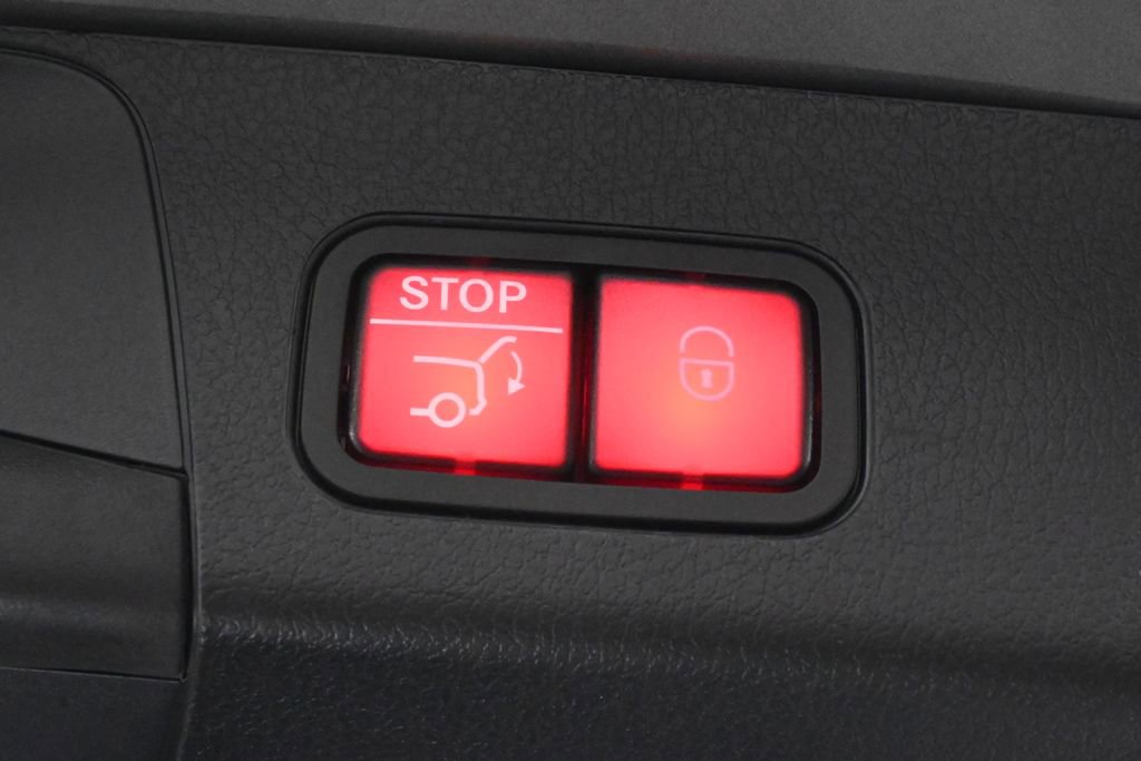 Certified 2026 Mercedes-Benz GLB 250 4MATIC image 35