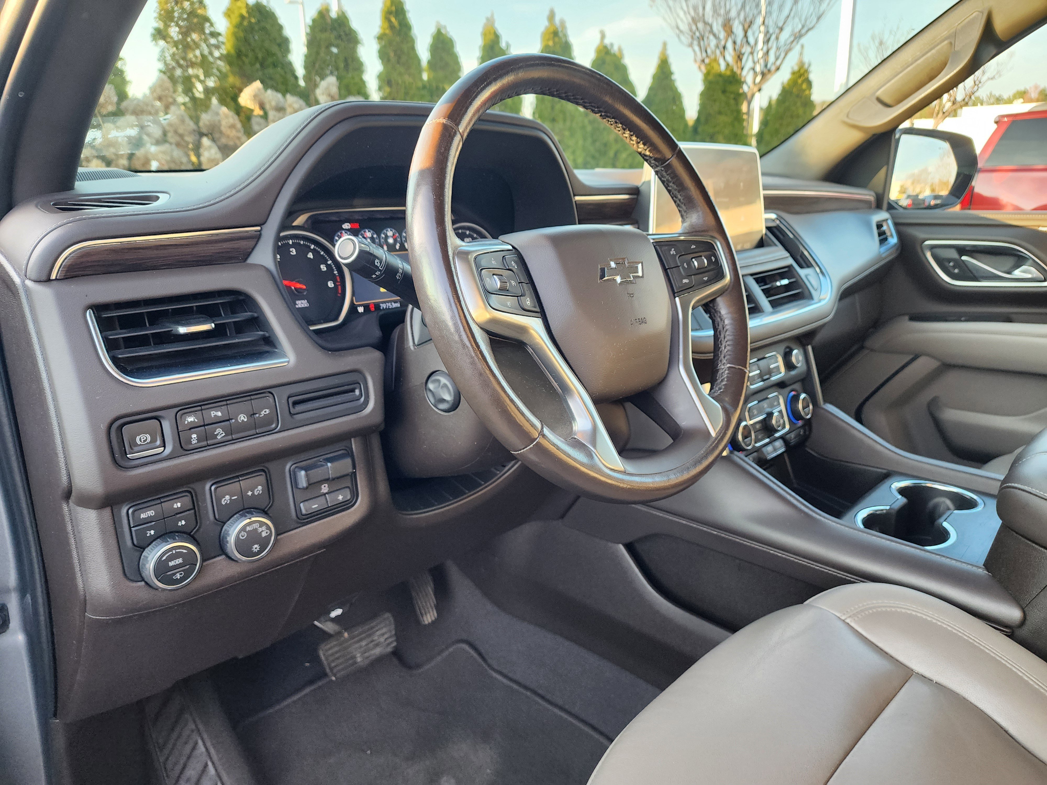 Used 2021 Chevrolet Suburban Z71 w/ Z71 Off-Road Package image 23