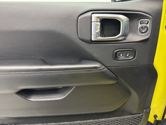 Used 2024 Jeep Wrangler Unlimited Sahara AWD/4WD image 9
