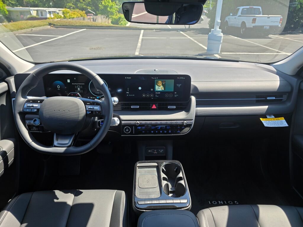 New 2025 Hyundai Ioniq 5 SEL image 18