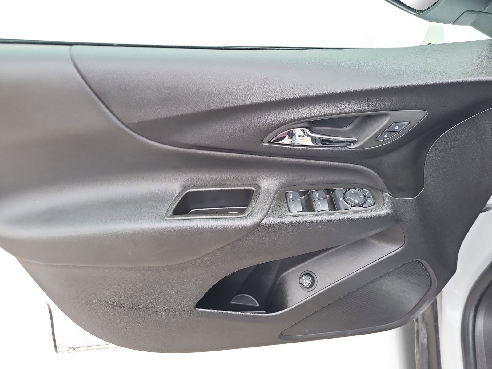 Used 2024 Chevrolet Equinox LT image 9