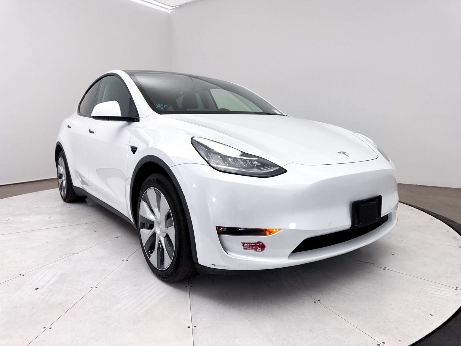 Used 2022 Tesla Model Y Long Range AWD/4WD image 10