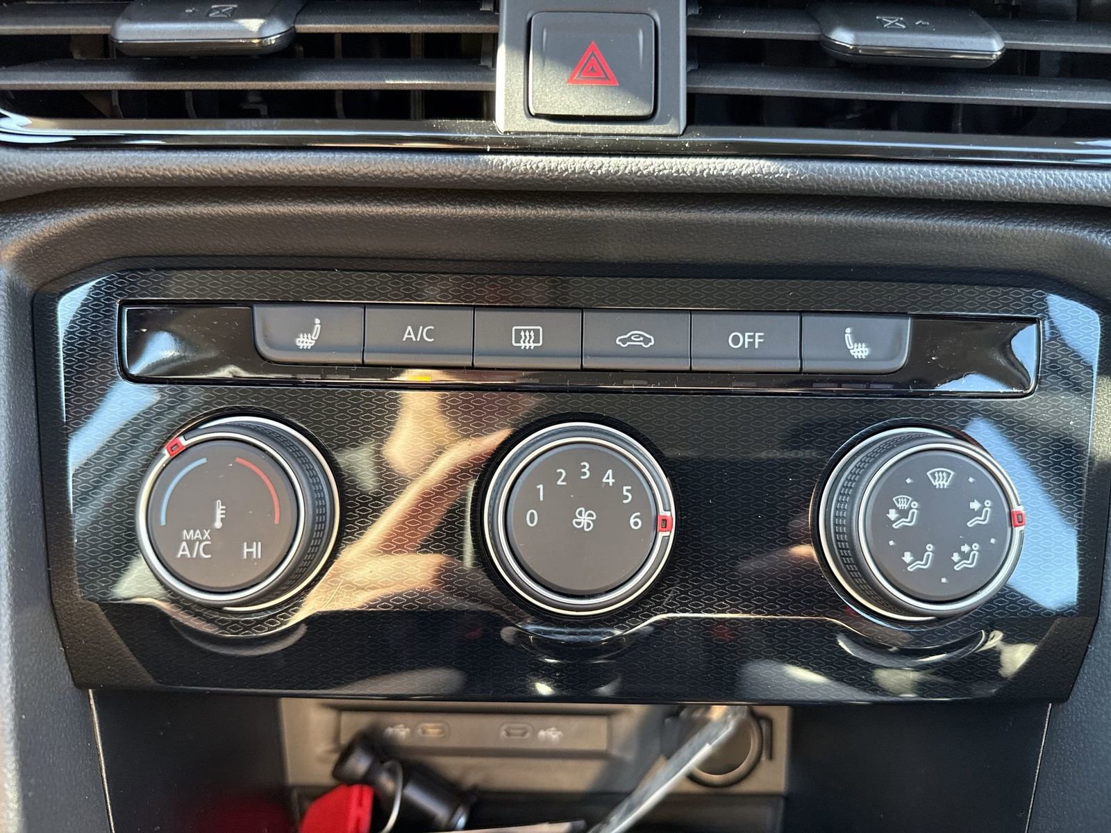 New 2025 Volkswagen Taos S image 20