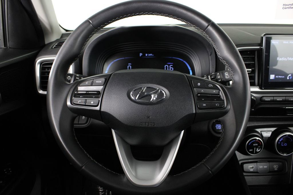 Certified 2024 Hyundai Venue SEL image 10