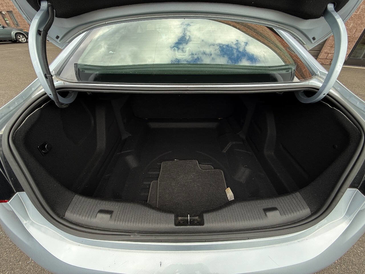 Used 2017 Chevrolet Cruze LS image 12