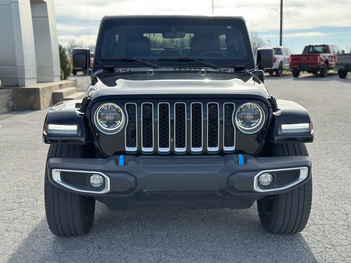 Used 2023 Jeep Wrangler Unlimited Sahara image 3