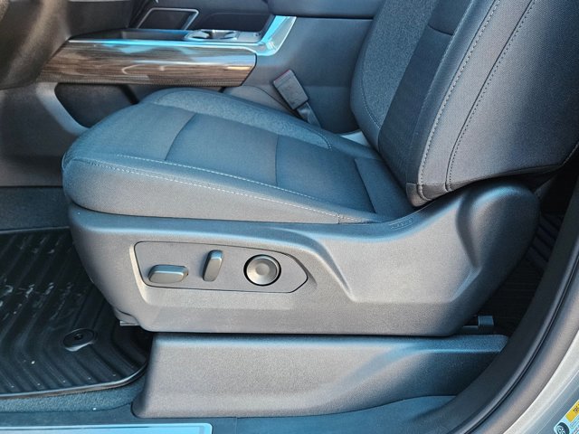 New 2026 Chevrolet Silverado 2500 LT image 4