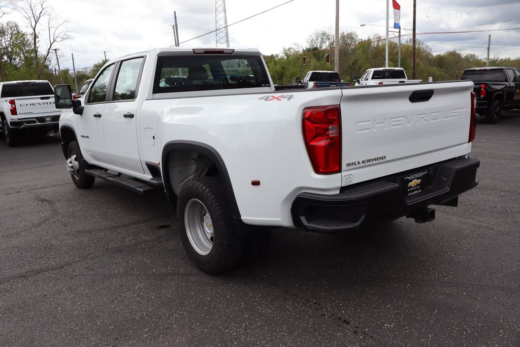 Used 2024 Chevrolet Silverado 3500 W/T AWD/4WD image 3
