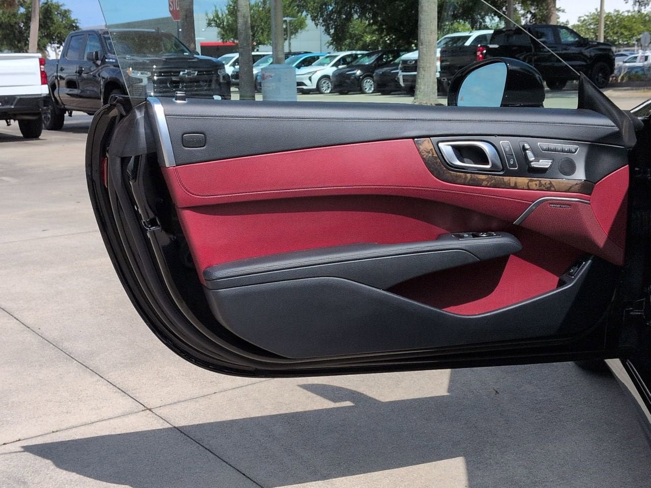Used 2016 Mercedes-Benz SL 400 image 8