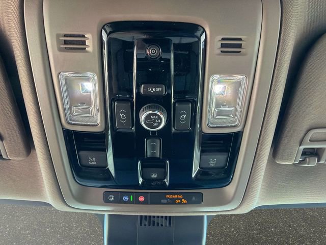 New 2026 GMC Yukon XL Denali w/ Denali Reserve Package image 33