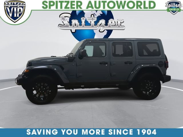 Used 2025 Jeep Wrangler Unlimited Sahara w/ Safety Group image 4