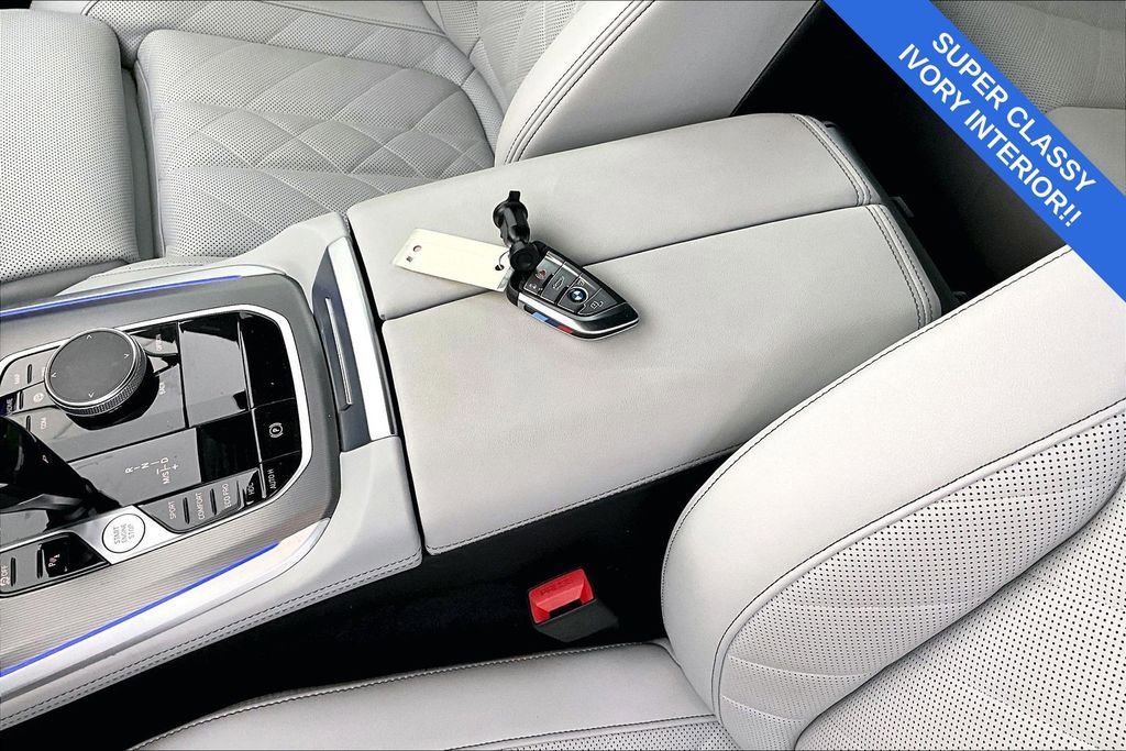 Used 2023 BMW X5 xDrive40i w/ M Sport Package image 13