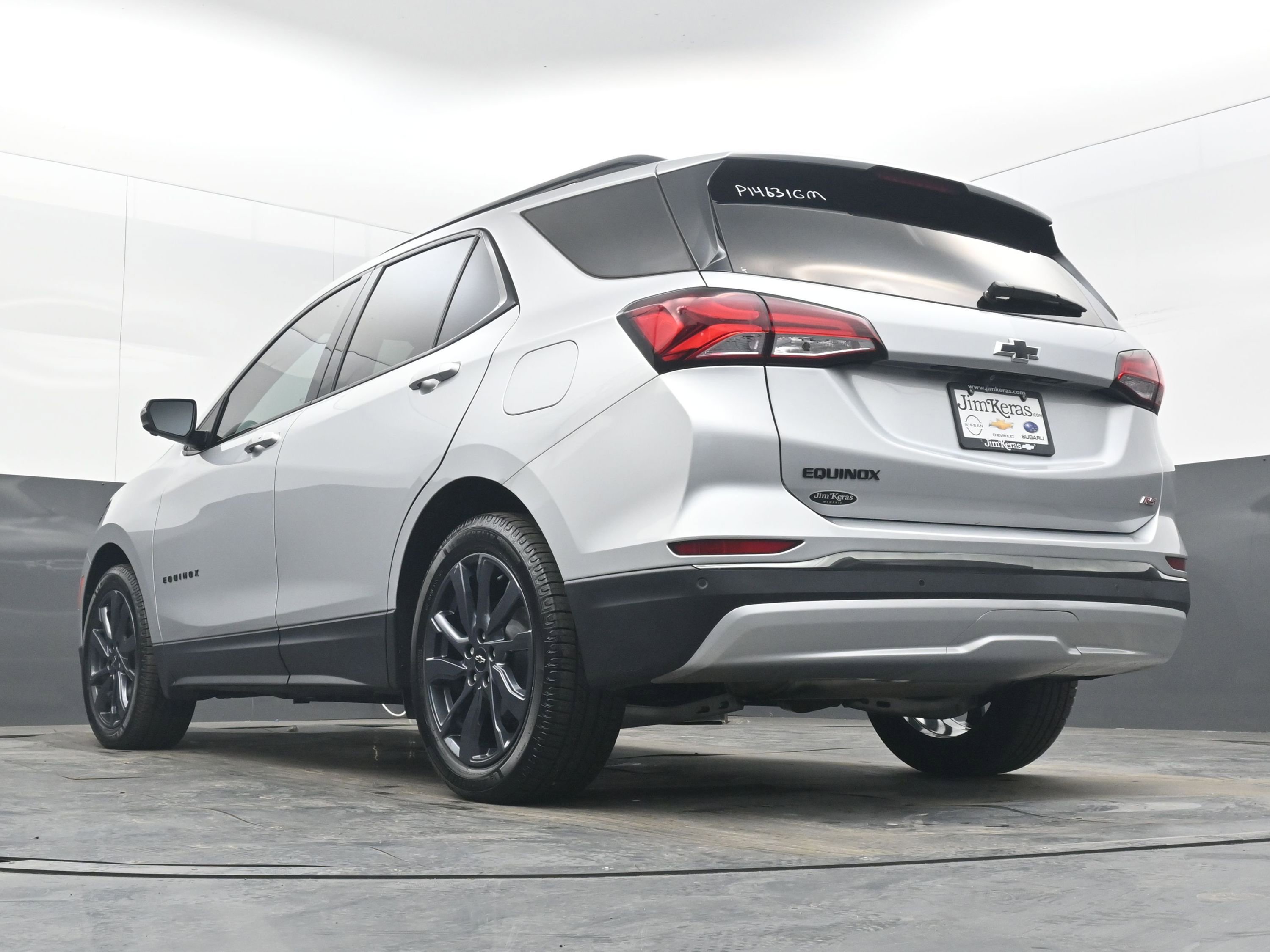 Used 2022 Chevrolet Equinox RS w/ RS Leather Package image 28