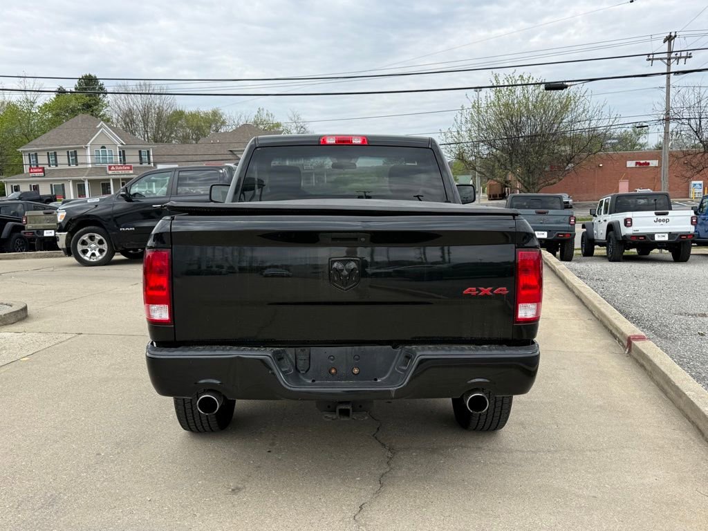 Used 2017 RAM 1500 Express w/ Black Ram 1500 Express Group AWD/4WD image 7
