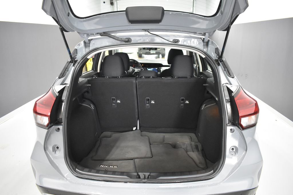 Certified 2023 Nissan Kicks SV image 29