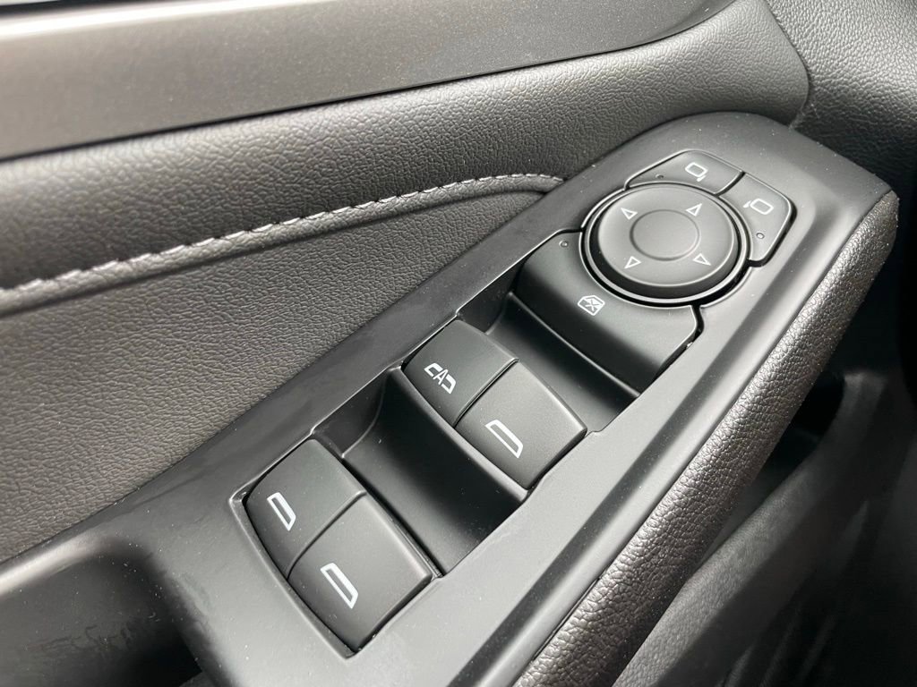 Used 2023 Chevrolet Traverse LT image 22