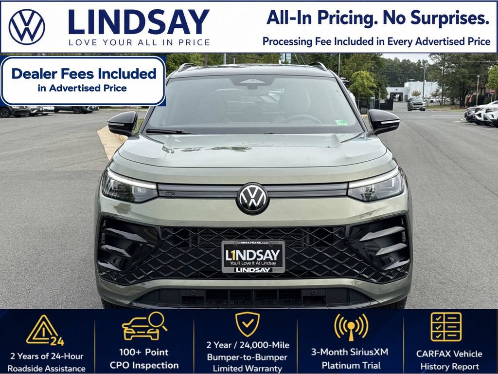 Used 2025 Volkswagen Tiguan SE R-Line AWD/4WD image 8