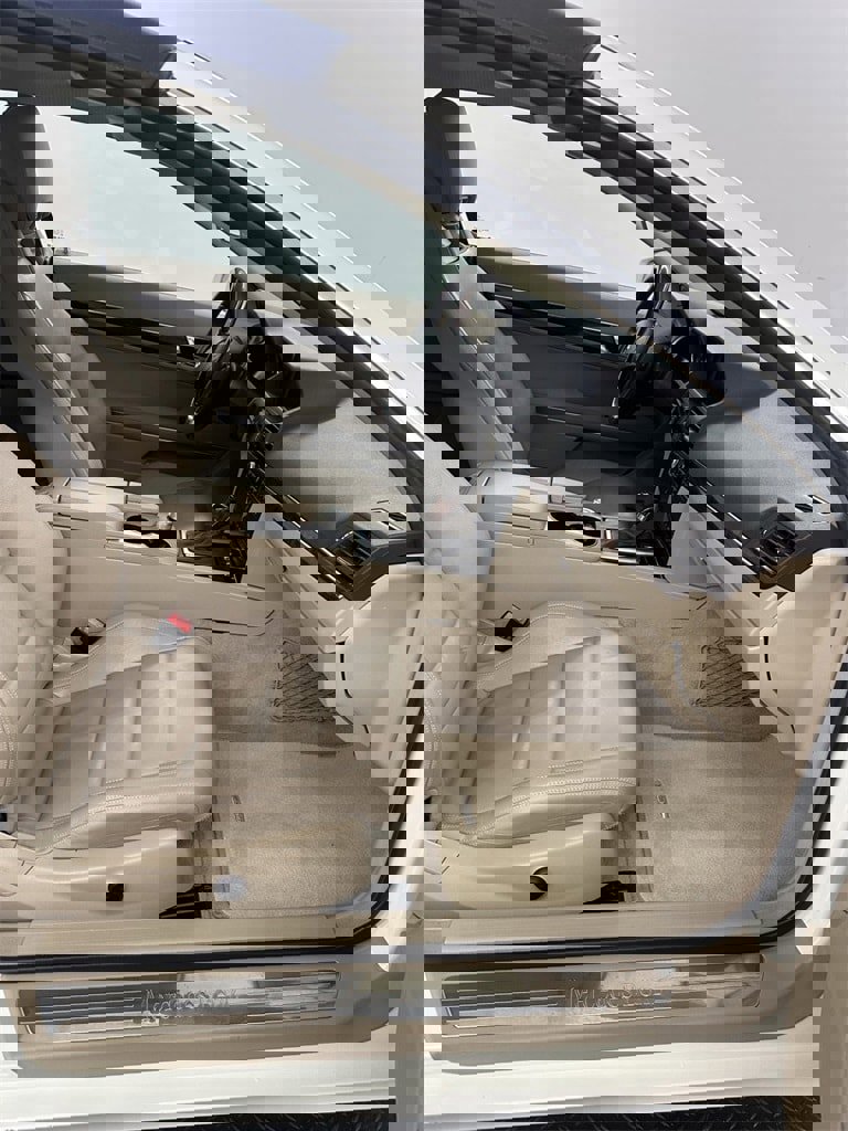 Used 2011 Mercedes-Benz E 350 Cabriolet image 33