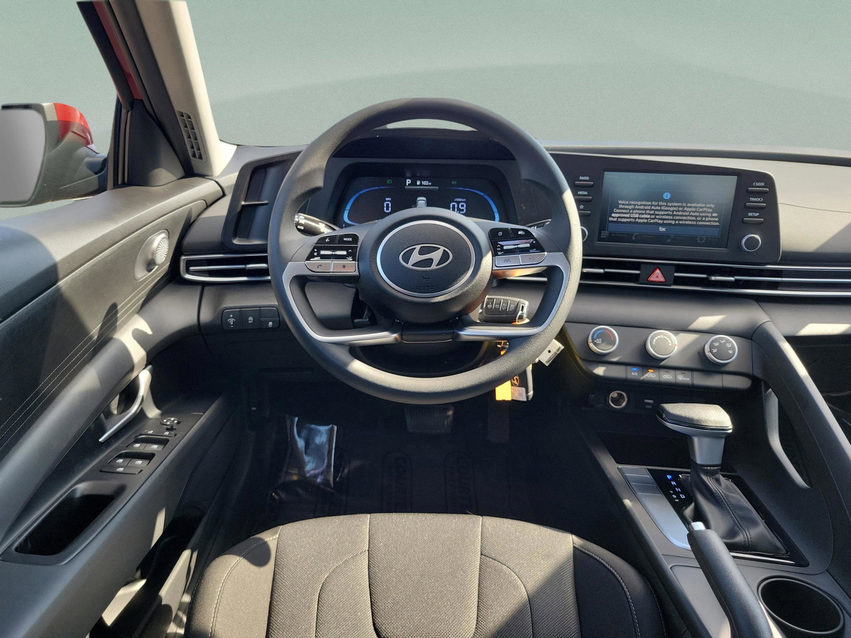 New 2026 Hyundai Elantra SE image 28