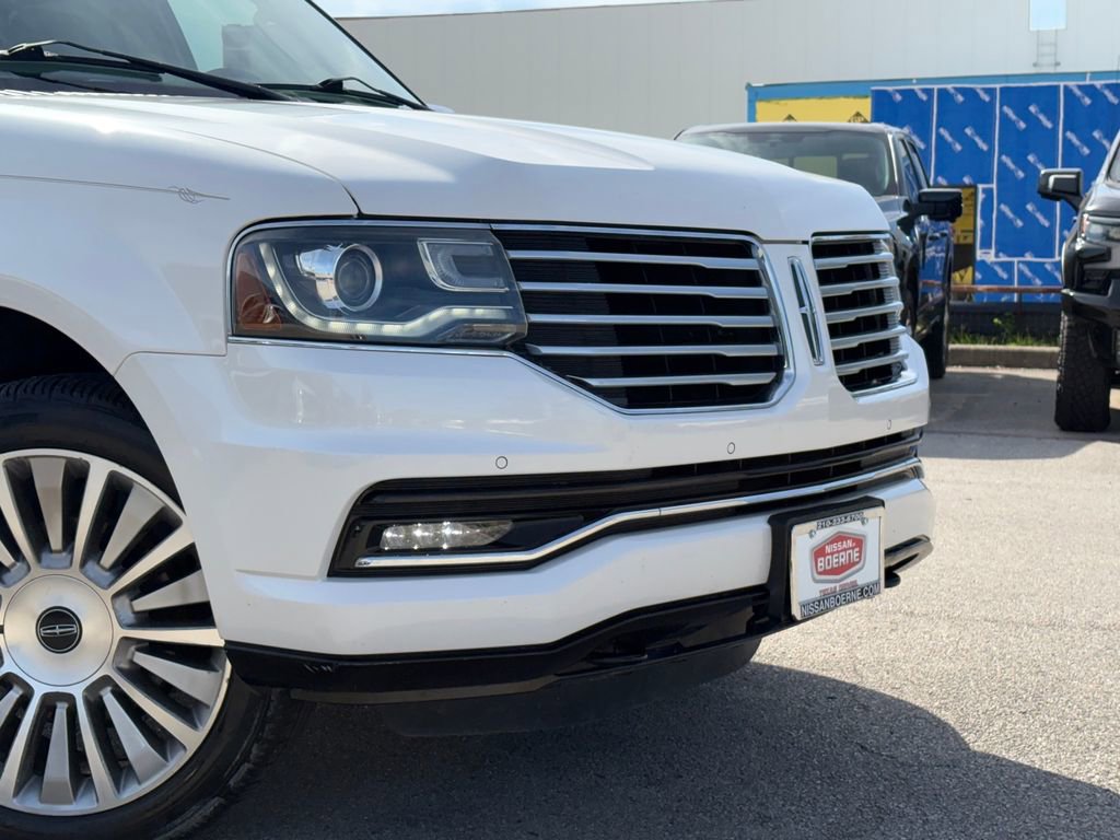 Used 2015 Lincoln Navigator L 2WD w/ Equipment Group 101A Reserve image 3
