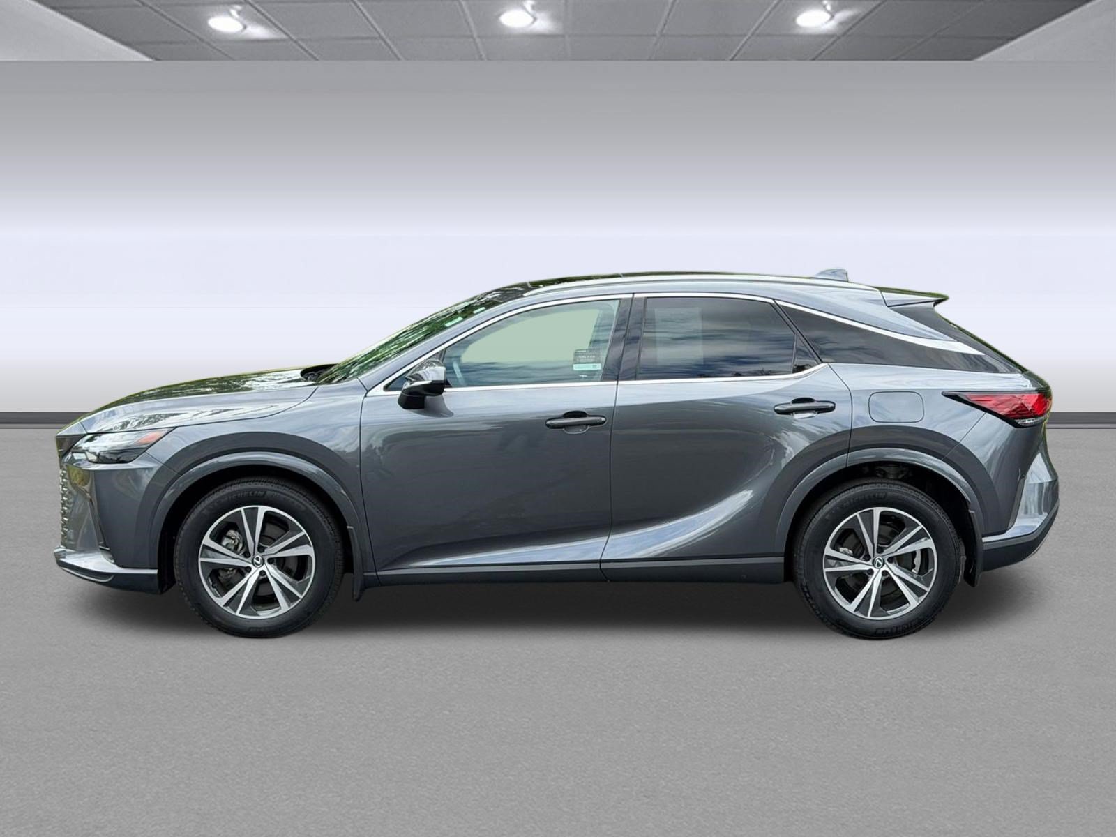 Used 2024 Lexus RX 350 Premium w/ Accessory Package (Z1) AWD/4WD image 2
