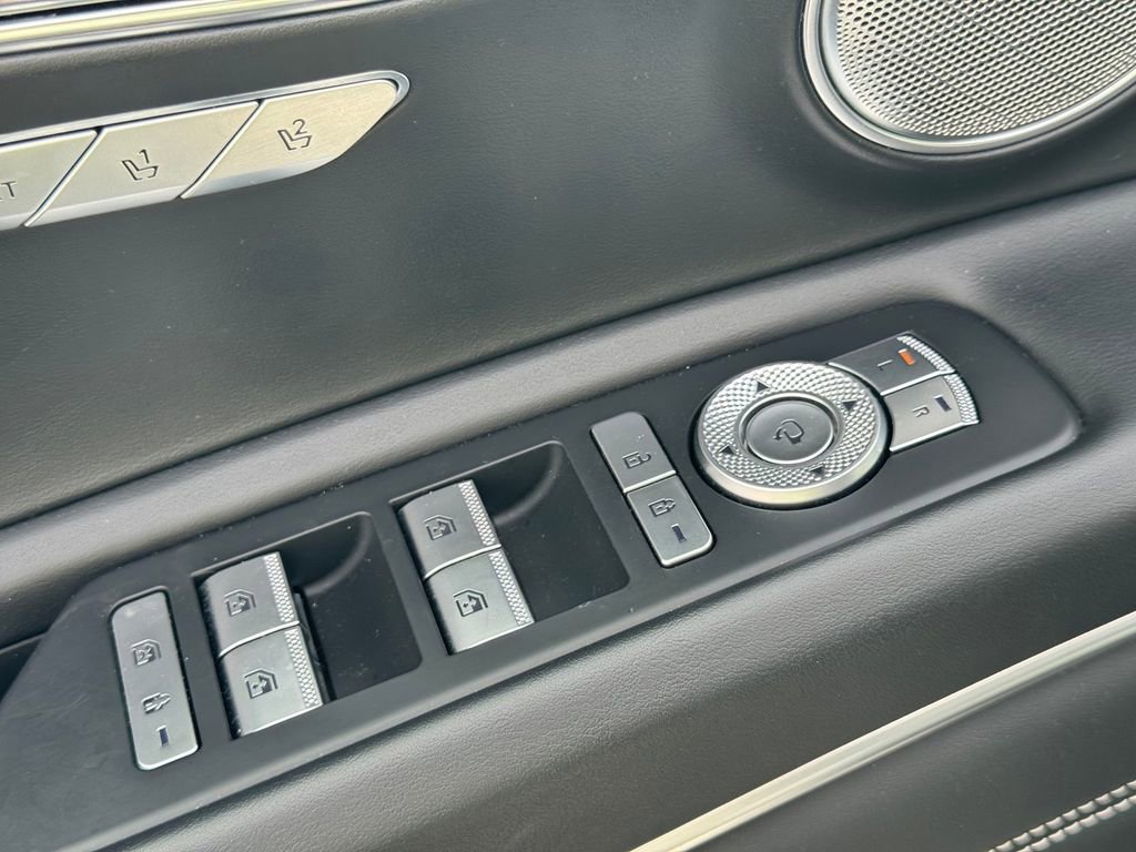 Used 2021 Genesis GV80 2.5T w/ Prestige Package 05 image 16