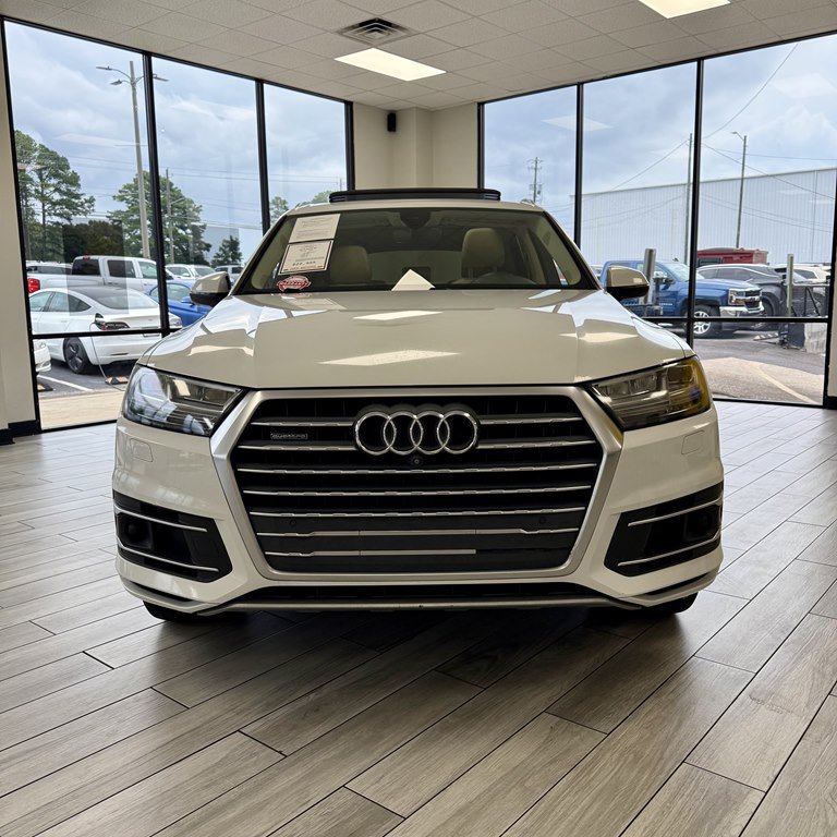 Used 2018 Audi Q7 2.0T Premium Plus w/ Premium Plus Package AWD/4WD image 2