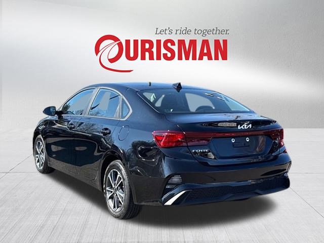 Used 2023 Kia Forte LXS image 4