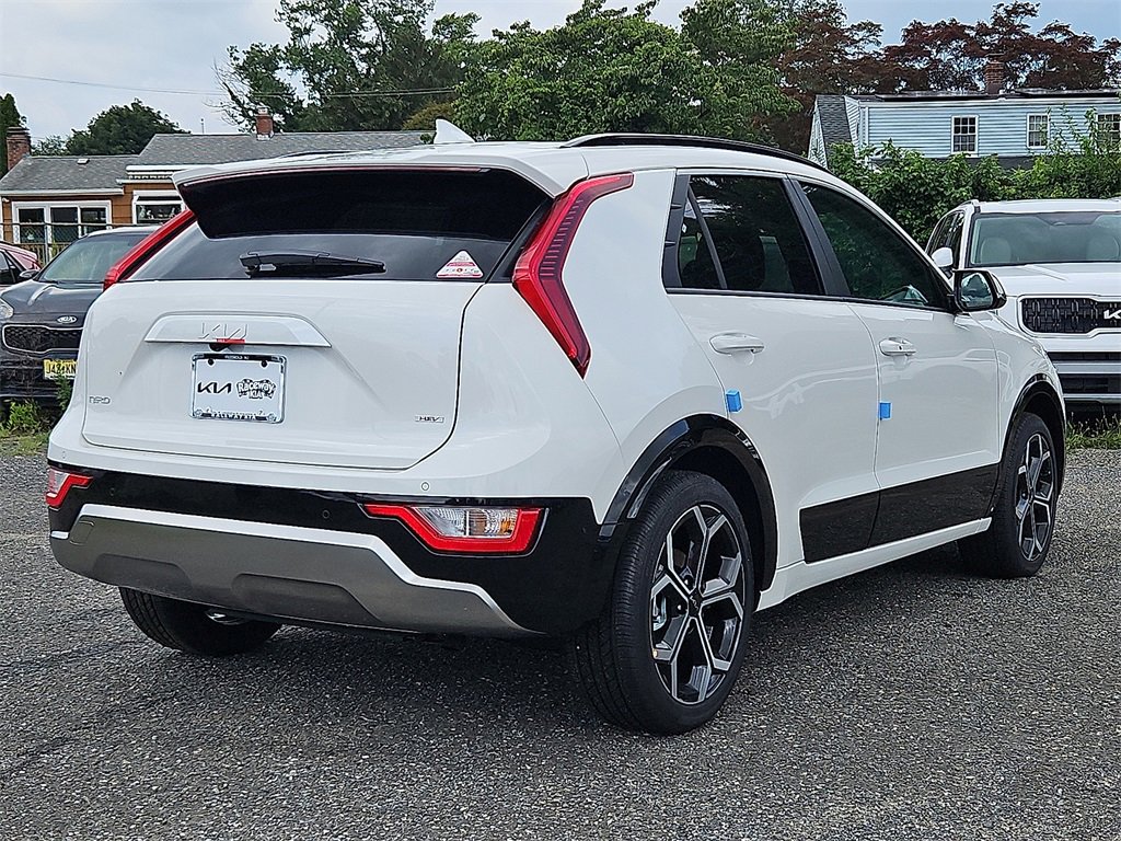 New 2025 Kia Niro EX Touring image 5