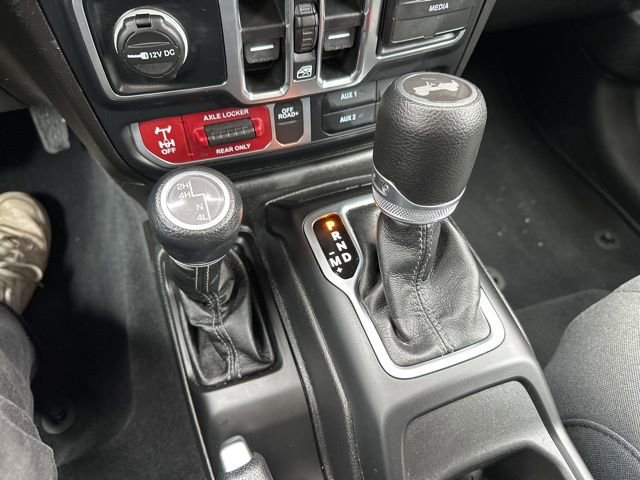 Used 2025 Jeep Wrangler Willys image 30