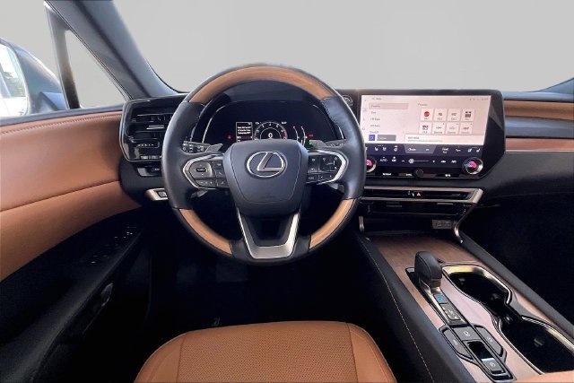 Used 2024 Lexus RX 350 Premium w/ Cold Area Package FWD image 8