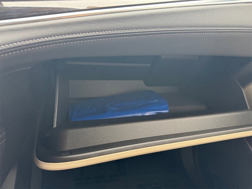 Used 2020 Buick Enclave Essence image 27