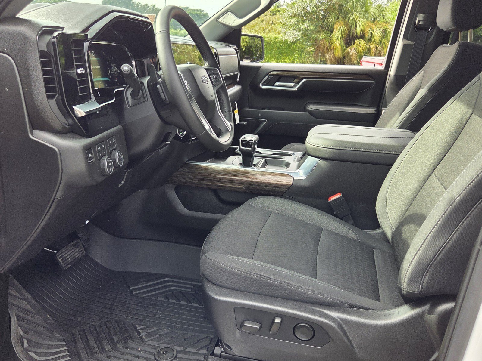 New 2026 Chevrolet Silverado 1500 RST w/ Safety Package AWD/4WD image 9