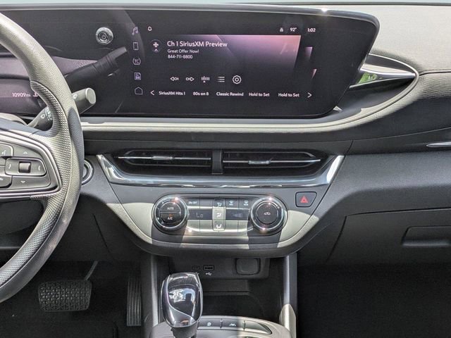 Used 2025 Buick Envista Preferred FWD image 19