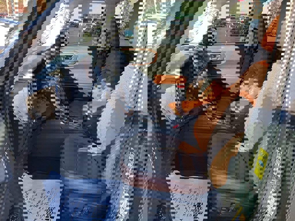 Used 2025 Ford Bronco Sport Outer Banks w/ Outer Banks Tech Package+ image 2