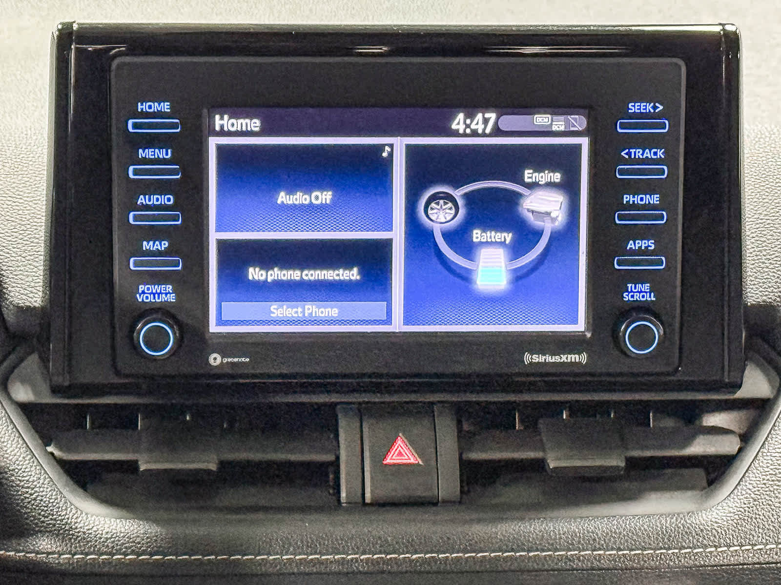 Certified 2020 Toyota RAV4 XLE w/ Carpet Mat Package AWD/4WD image 15