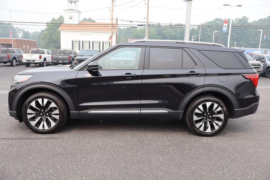 Used 2025 Ford Explorer Platinum w/ LUX Leather Package AWD/4WD image 16