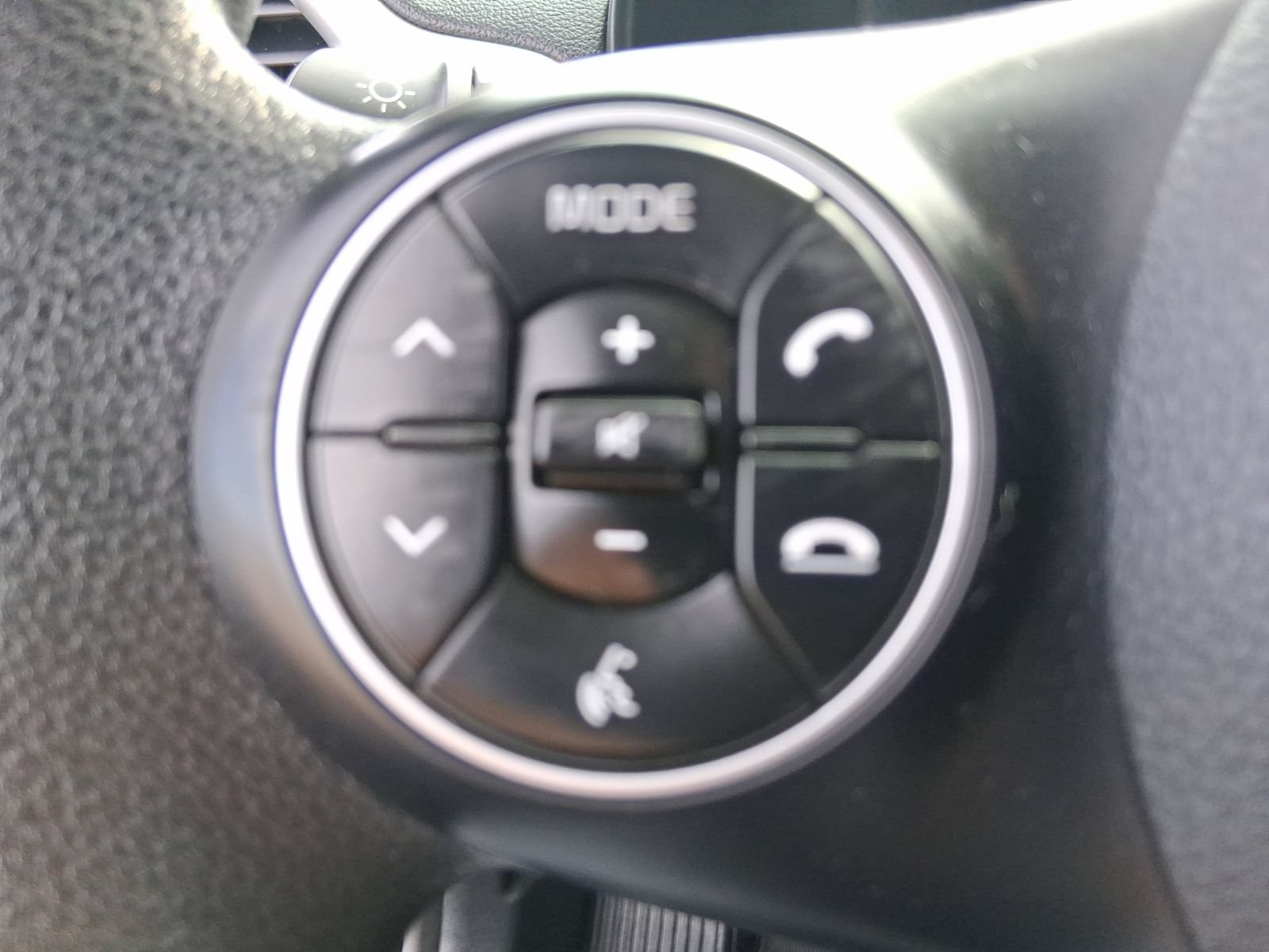 Used 2020 Kia Soul LX FWD image 18