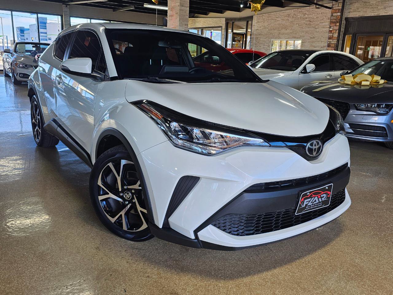Used 2020 Toyota C-HR XLE image 1