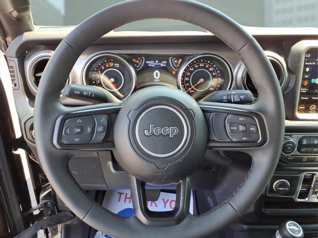 Certified 2023 Jeep Gladiator Sport AWD/4WD image 11