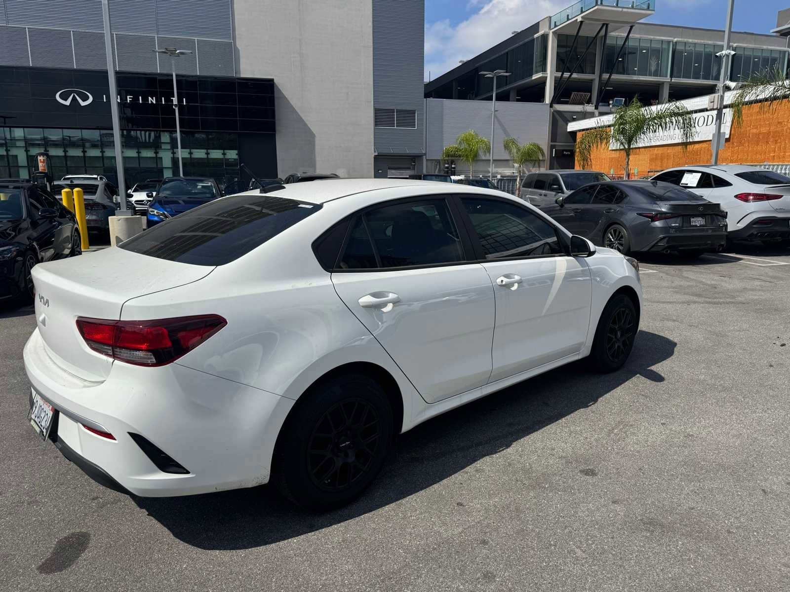 Used 2023 Kia Rio LX image 3