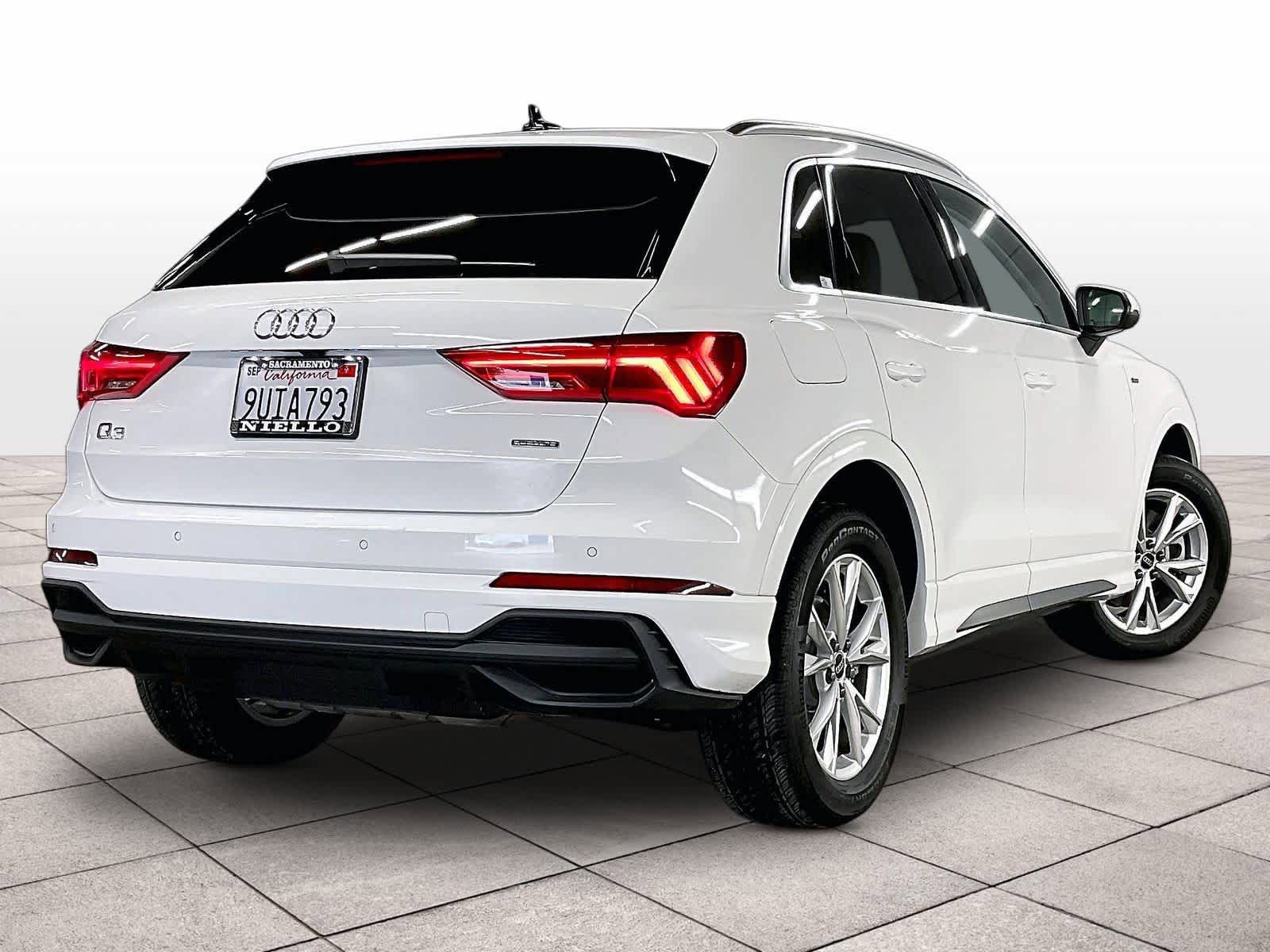 Certified 2025 Audi Q3 2.0T Premium w/ Convenience Package AWD/4WD image 13