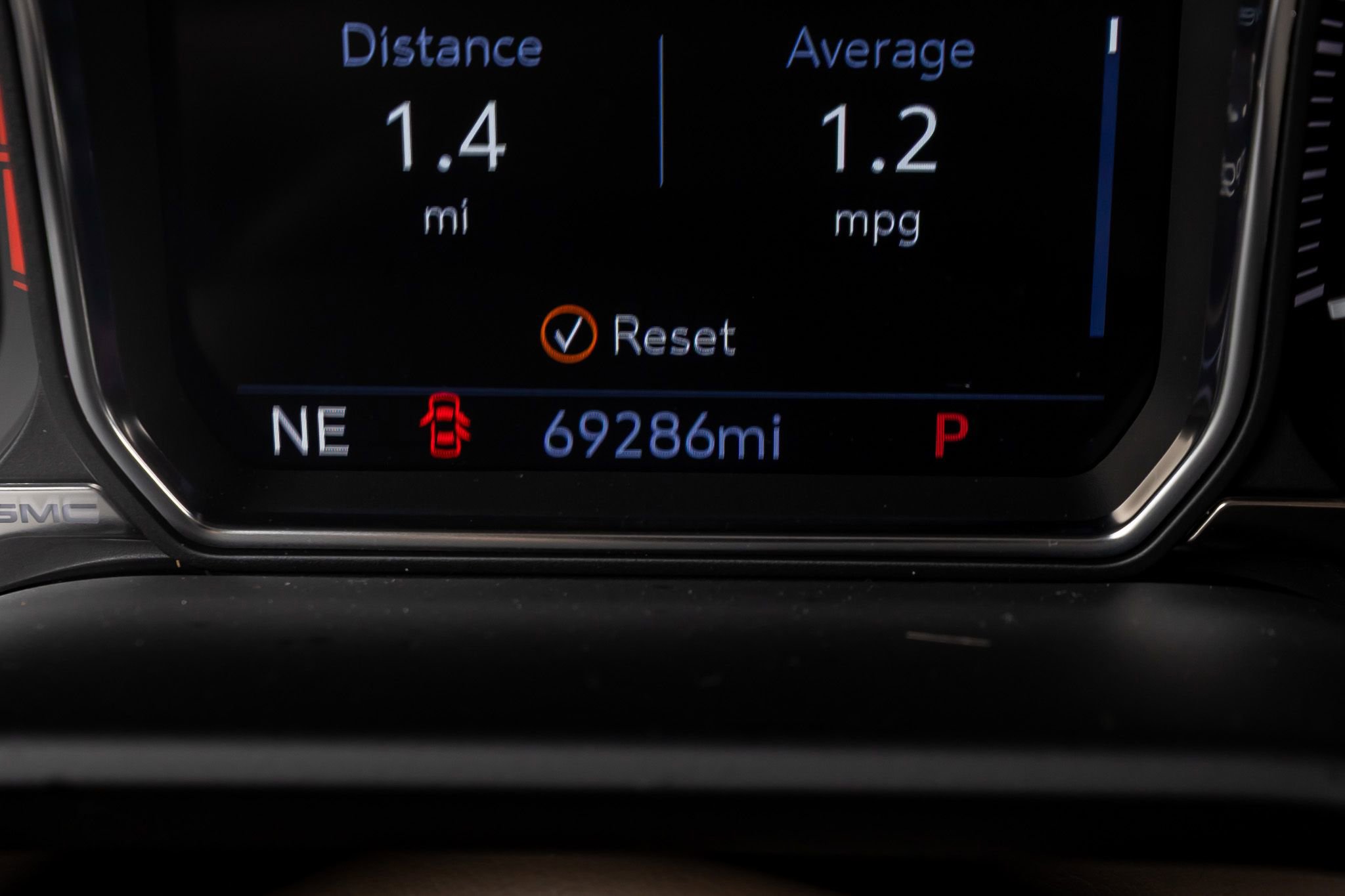 Used 2021 GMC Yukon XL Denali w/ LPO, Illumination Package image 17