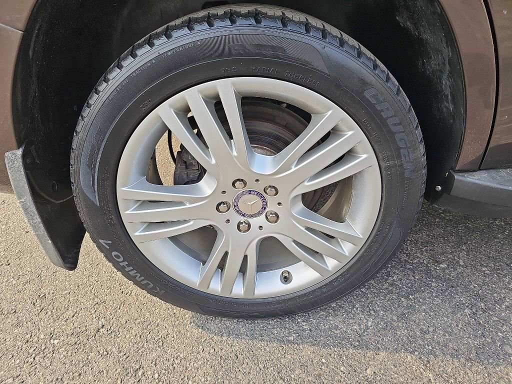 Used 2015 Mercedes-Benz GLK 350 2WD w/ Premium 1 Package image 17