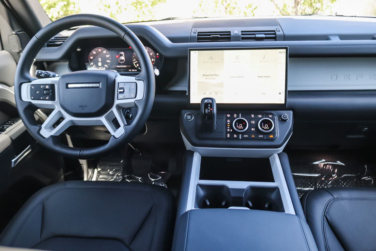 New 2026 Land Rover Defender 110 X-Dynamic SE AWD/4WD image 12
